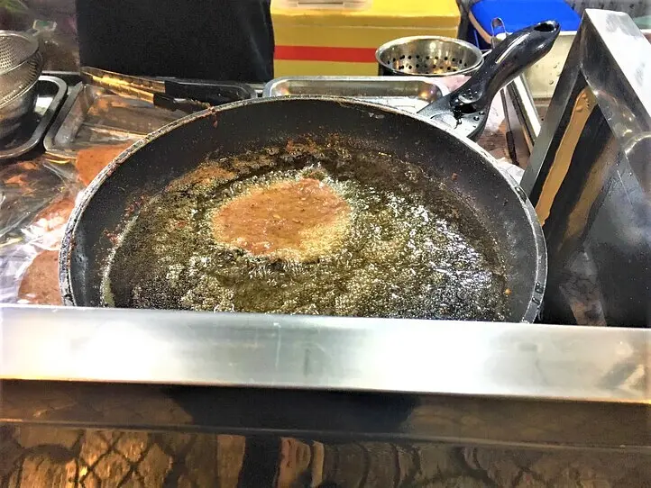 　ホーチミンの若者御用達のストリートフード