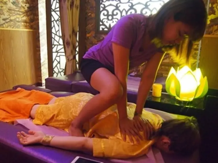 777 フットマッサージ