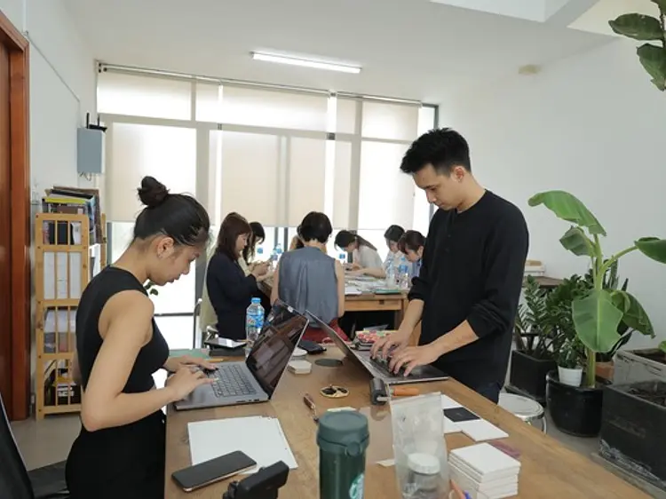 ベトナムタイル・ミカ デコアー ファクトリー