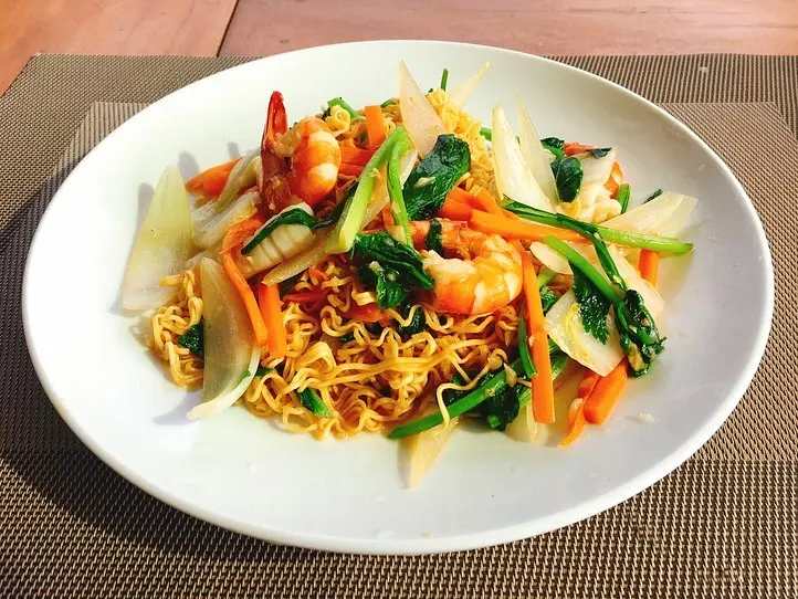 【フーコック】大人気の海辺のシーフードレストラン「Nhà Hàng Hải Sản Xin Chào」