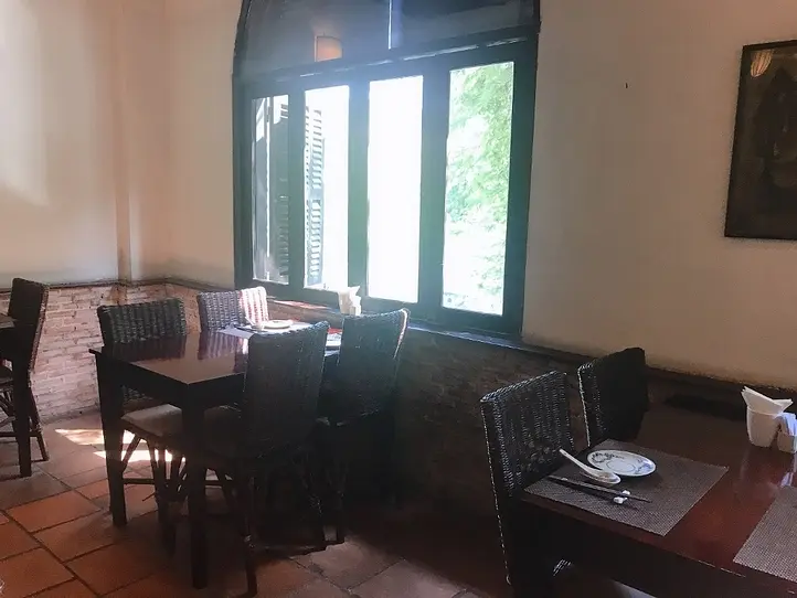 観光名所からすぐの好立地！ベトナム家庭料理を日本人好みの味で楽しもう～Huong Lai（フーンライ）〜