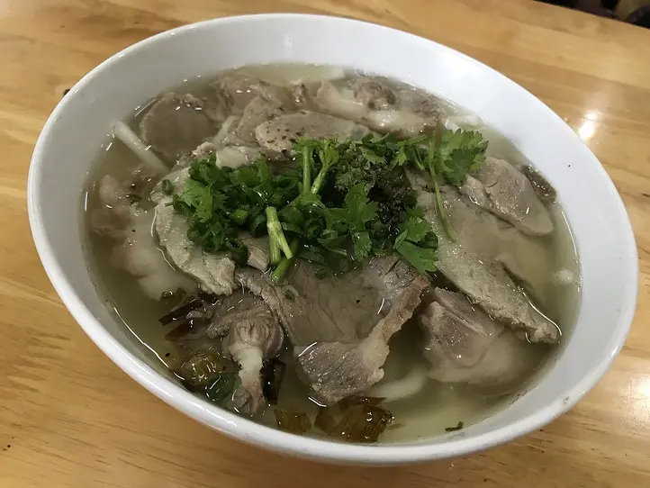 ベトナム人の愛する麺バインカン！