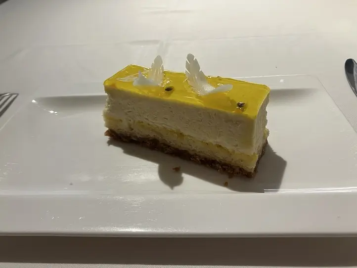 　【プノンペン】フレンチスタイルの建物がすてきなカフェ・レストラン２つ