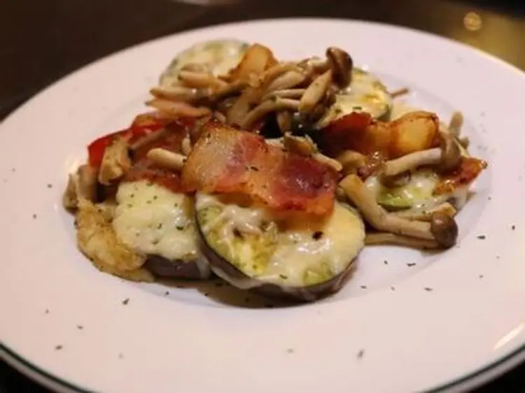 本格鉄板焼き専門店・広島お好み焼きー夢鉄希（ムテキ）