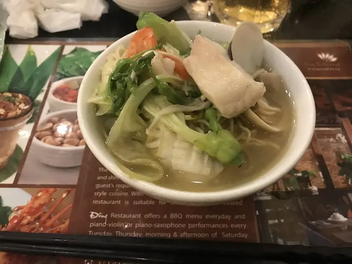 美容効果抜群！ホーチミンでビタミン豊富な花鍋を食べよう〜Dong Restraunt