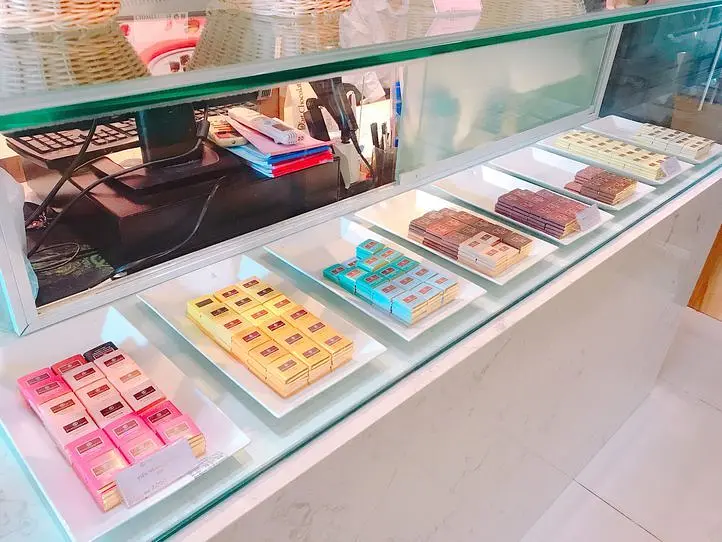 ベトナム産チョコレートの専門店〜D