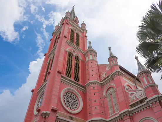 ホーチミン人気スポットで写真撮影！（オプション）アオザイレンタル