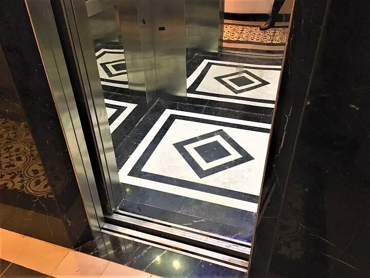 　ホーチミン物件探訪　第十回「１区・ホテルみたいなアパートメント」