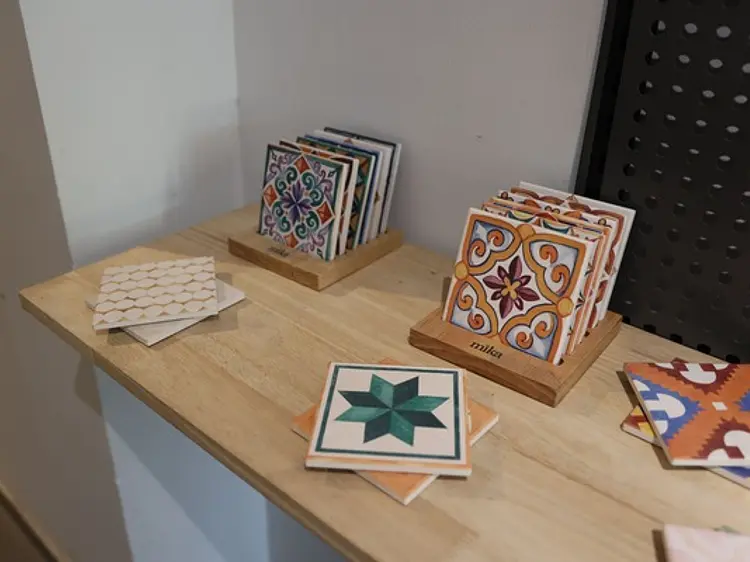 ベトナムタイル・ミカ デコアー ファクトリー