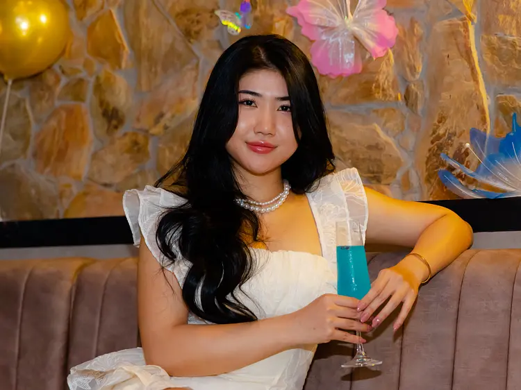 NOSTALGIA Lounge by Yu 「YU LOUNGE Premium」