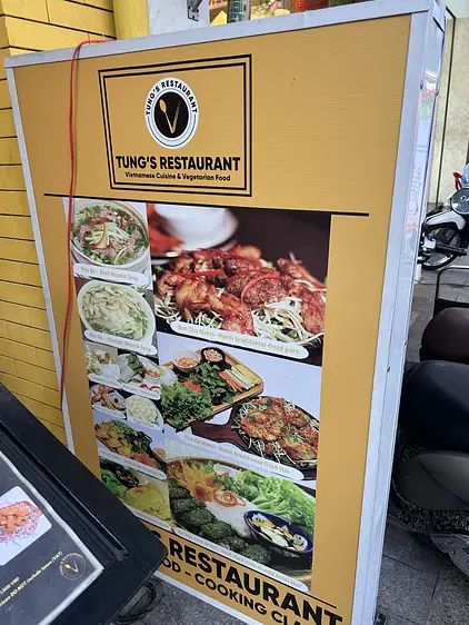 トゥンズ レストラン