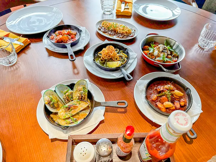 ラントルコート - ソーシャルミーティング