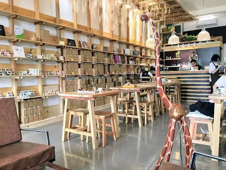 【インタビュー】聴覚障がい者の自立を促すカフェ～Thoi Thanh Xuan(トイタインスアン)～
