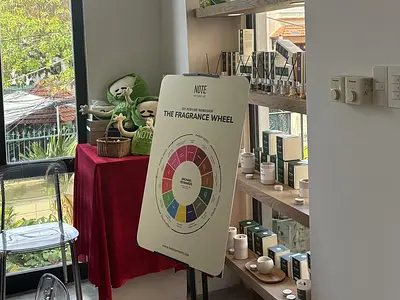 「私」という作品を織りなす　　　　　　　　　　　　　　 〜シルクの輝きと香りに包まれる、大人の休息〜