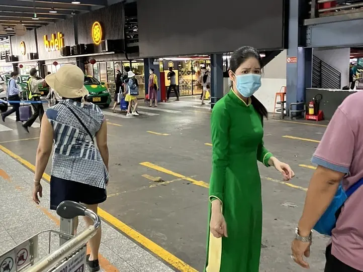 　空港でのちょっとしたコツ（入国審査やタクシーの乗り方）、安くて早くできるPCR検査について