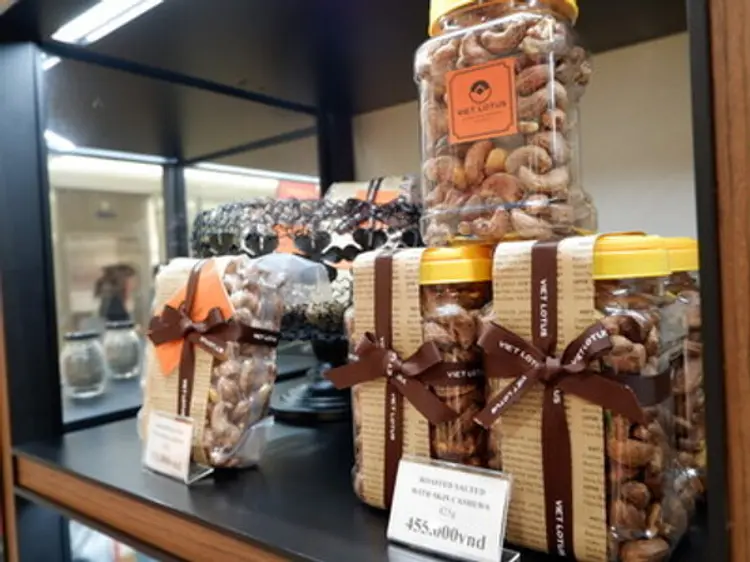 ヴィエットロータス　ホーチミン・高島屋店