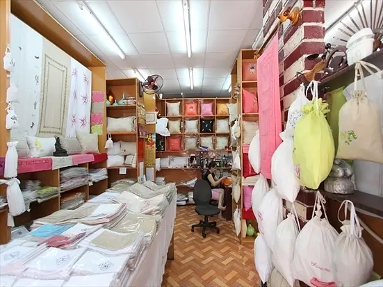 ハー・フン・スーベニア・ショップ