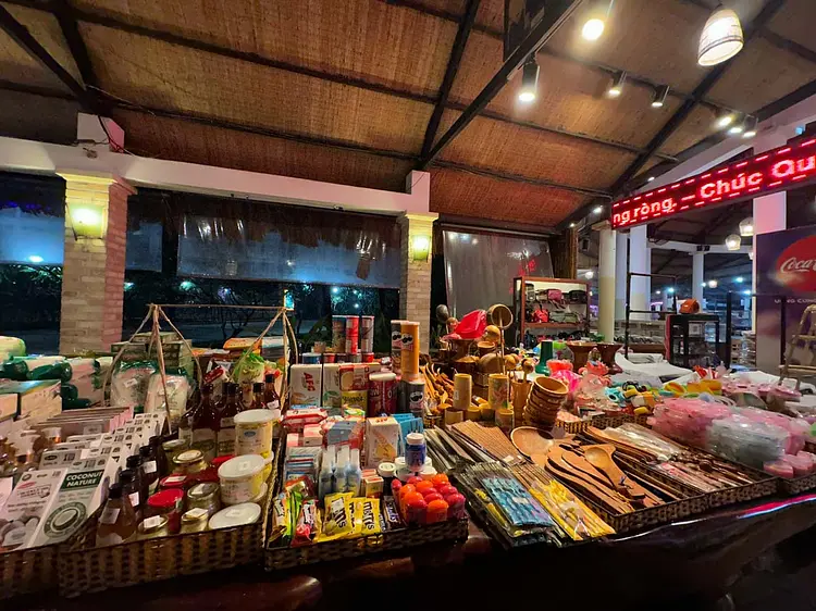 メコン ・レスト・ ストップ・ レストラン