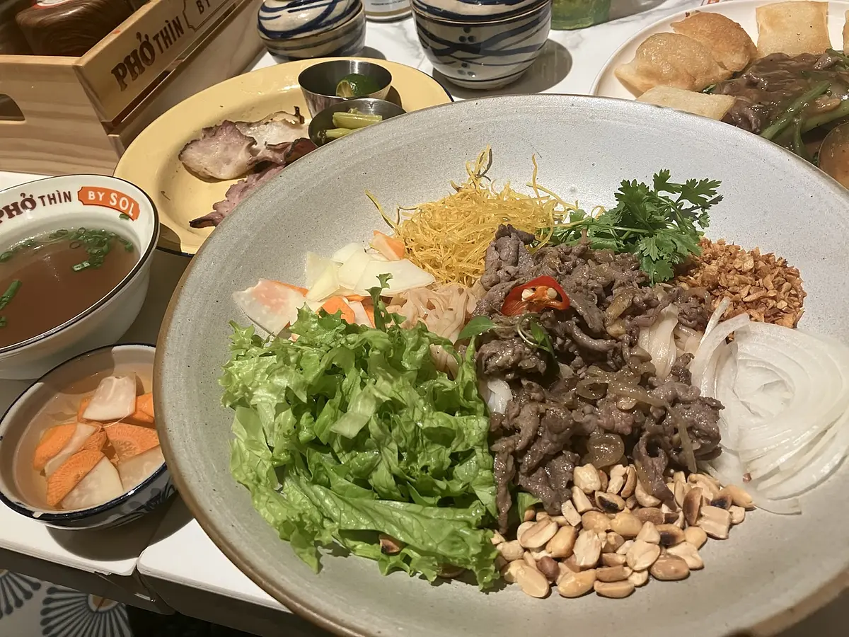 　ちょっとマイナーなベトナム料理を食べよう