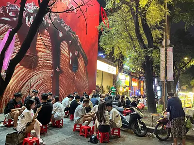 ベトナムの人たちは、なぜそんなに“座る”のが好きなのか？