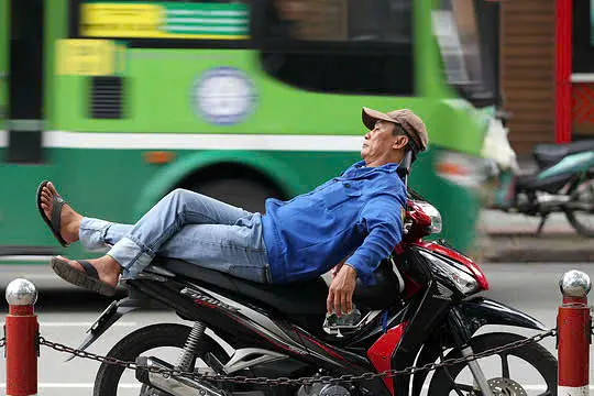 ホーチミンでのバイクタクシー利用ガイド｜料金・乗り方・安全な使い方