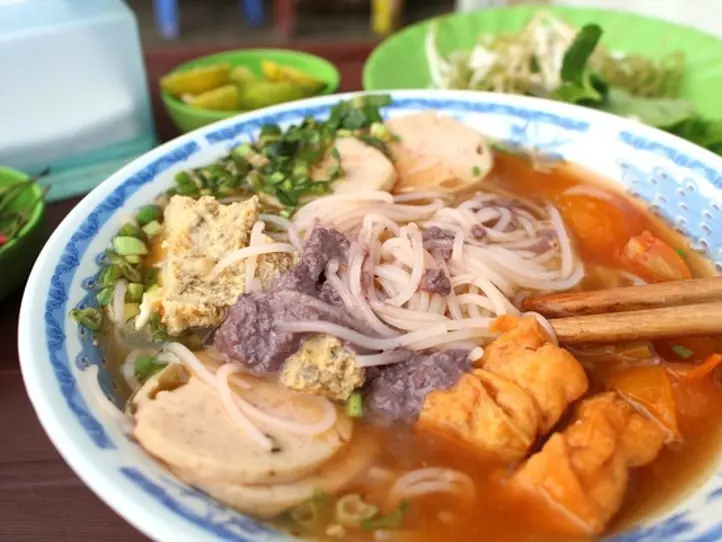 ベトナム人の国民食はフォーじゃない？「ブン」とはどんな麺料理？
