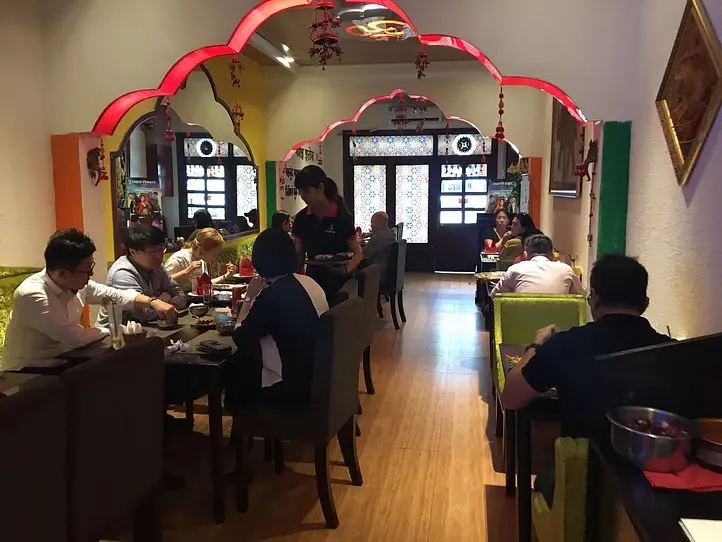 ドンコイエリアの好立地レストラン！ホーチミンで食べる本格インド料理〜GANESH