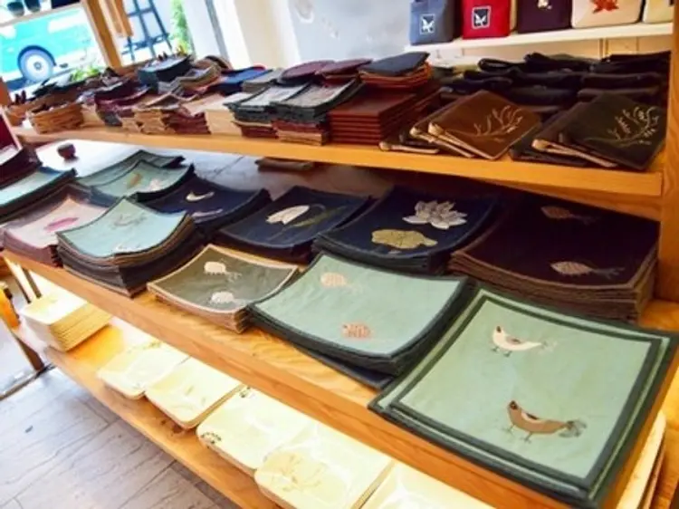 オーセンティック・ホーム