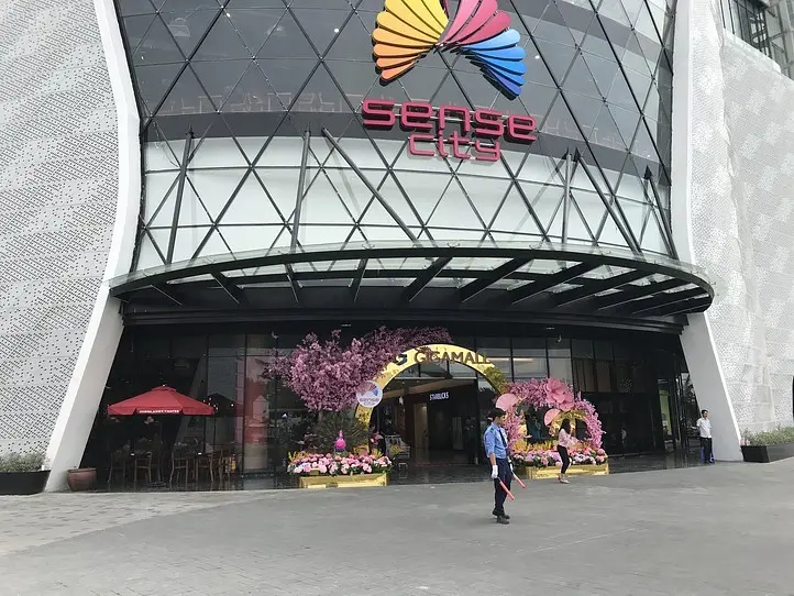 ベトナム ホーチミンに新しくできたショッピングモール：ギガモールに行ってきた