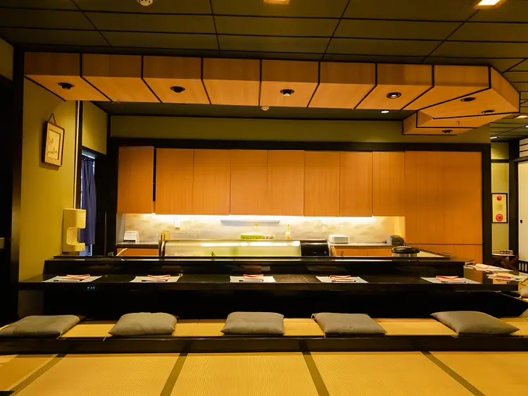 日本食レストラン 吉野