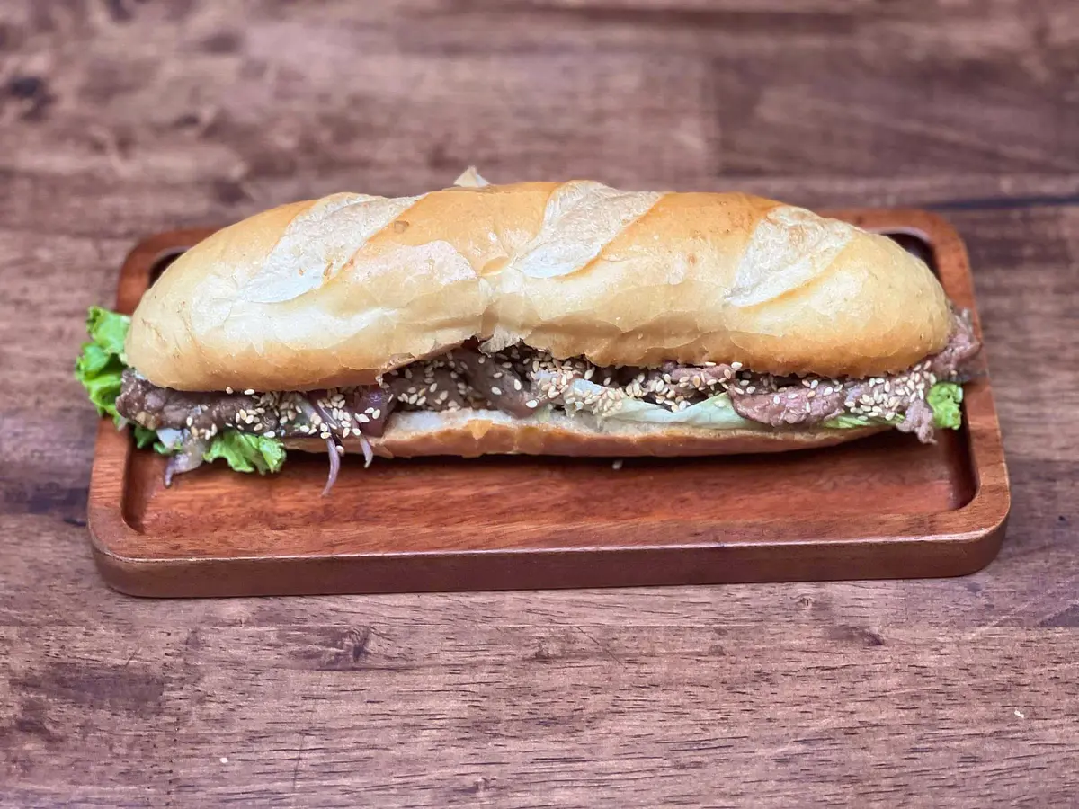 【保存版】ベトナム名物バインミー完全ガイド｜現地人気店・作り方・日本で食べられる店まで！