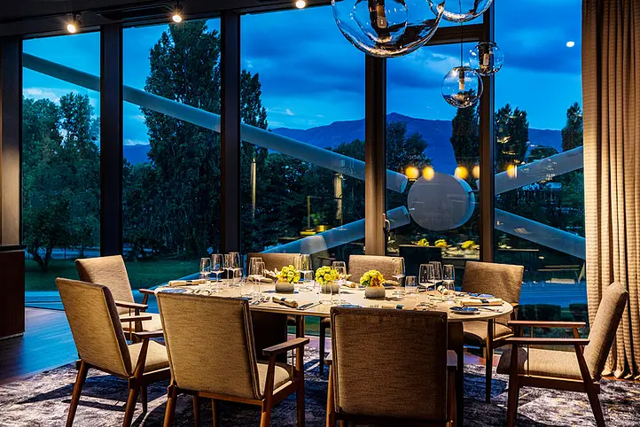 【2025年11月15日 NEW OPEN】ホーチミンの5つ星ホテル「マイハウス」に誕生した、地中海料理の新たな美食空間