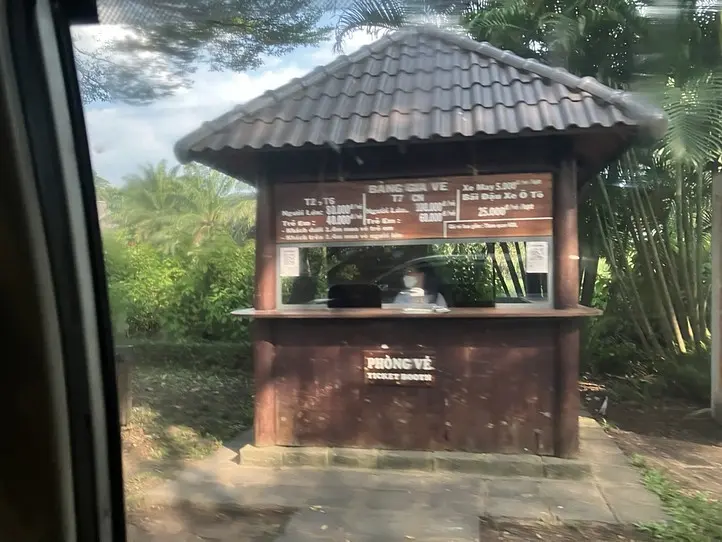 　自然公園にキャンプに行ってみた