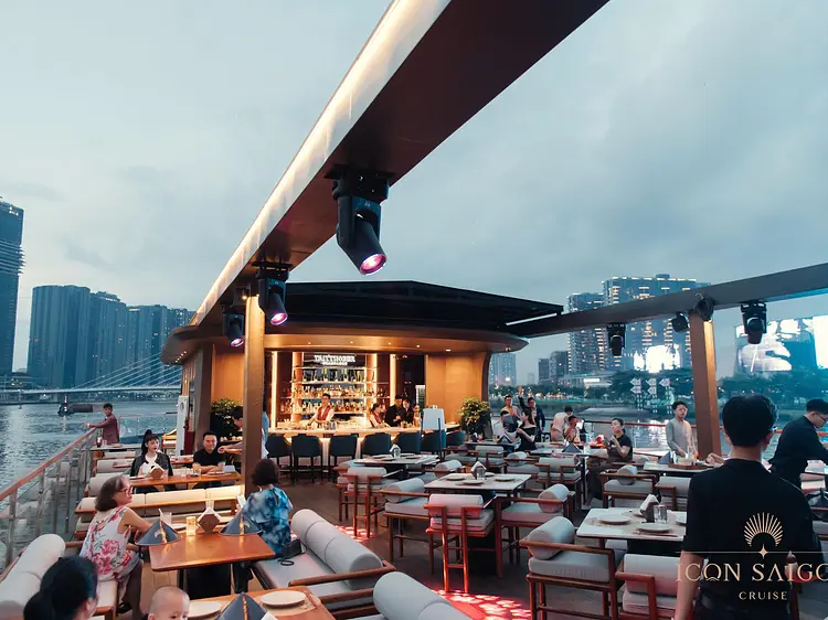 アイコン・サイゴン・クルーズ