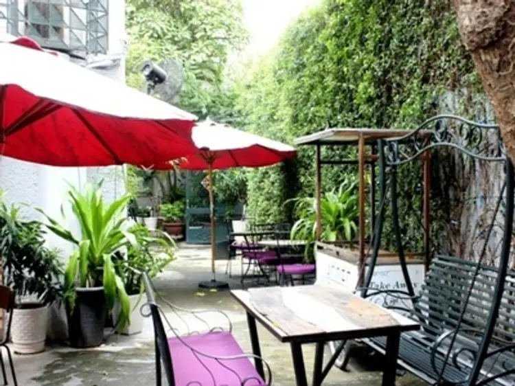 コーナー・コーヒー＆ダイニング