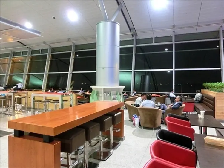 タンソンニャット国際空港