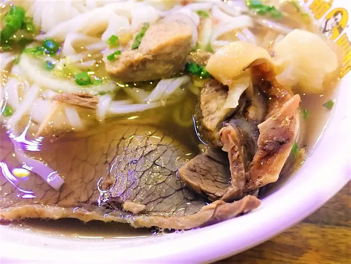 チェーン店でも本格派フォーを！「PHO ONG HUNG（フォー・オン・フン）」