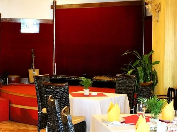 サイクロ・レストラン (ホテル マジェスティック サイゴン内)