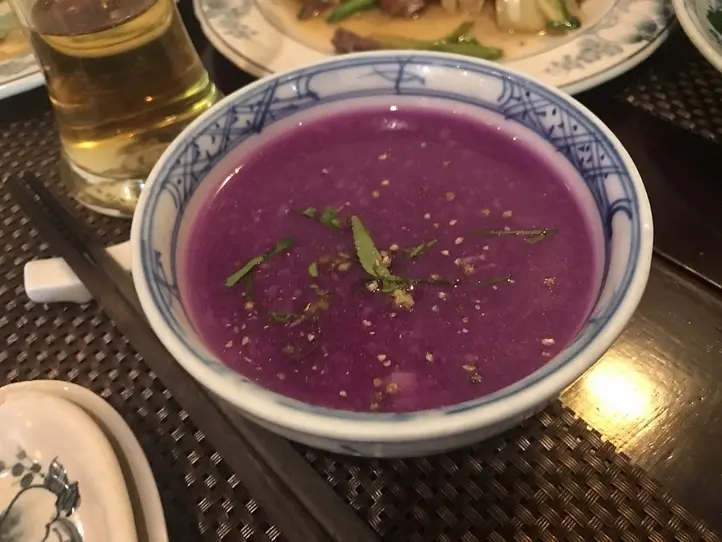 観光名所からすぐの好立地！ベトナム家庭料理を日本人好みの味で楽しもう～Huong Lai（フーンライ）〜