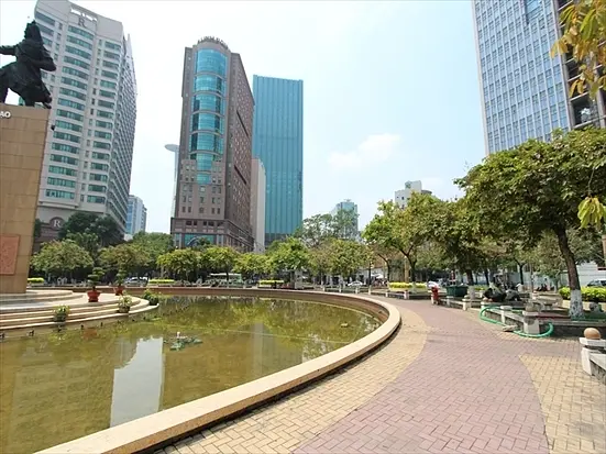 チャンフンダオ像