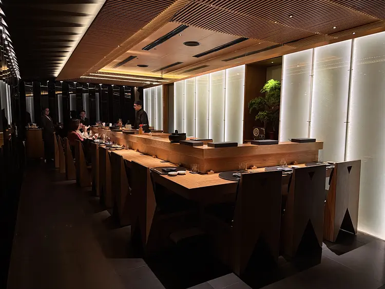 ノリボイ・オマカセ・ジャパニーズ・レストラン