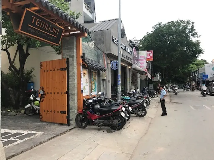 満を持してホーチミン2区にオープン！ヘルシーラム肉専門店〜TEMUJIN（テムジン）〜