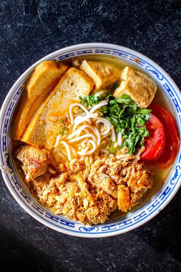 ベトナム麺料理図鑑【あ行】｜フォーだけじゃない！ブン・バインカイン・ミーを知る
