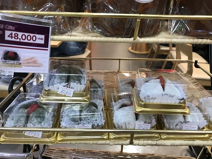 テレビ東京で紹介！ホーチミン限定のハワイブレッドを食べてみよう〜山崎パン