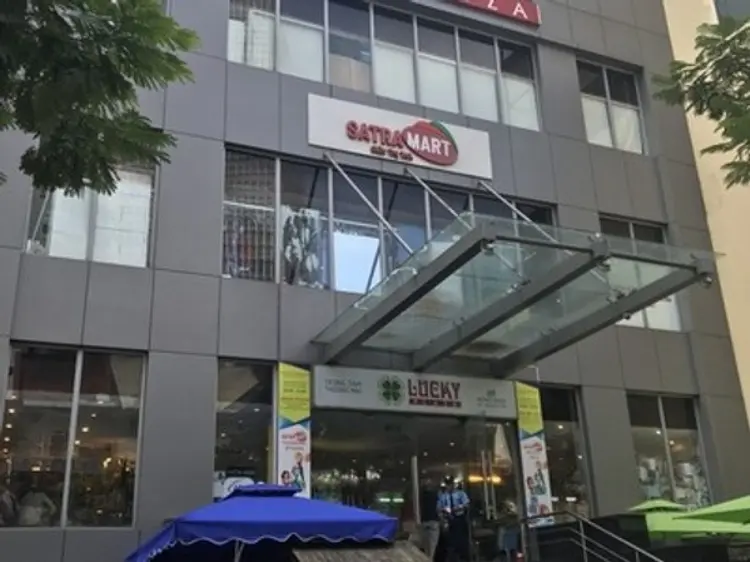 ユエン・ホーム