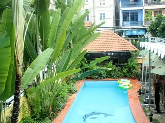 ラン・カトレア・レストラン