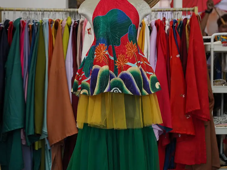 アオザイレンタル・チャンフック・サイゴン 1993