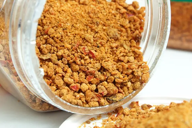 ベトナム人はなぜフルーツに塩をつけて食べるのか？驚きの食文化とその味の魅力