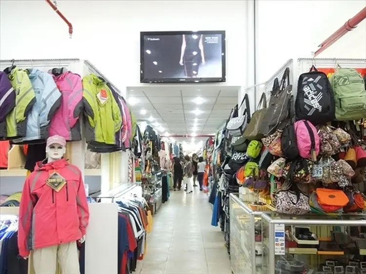 サイゴンスクエア