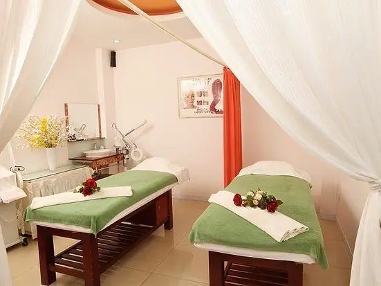 アルマーニ・スパ